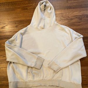 URBAN OUTFITTERS OVERSIZED HOODIE